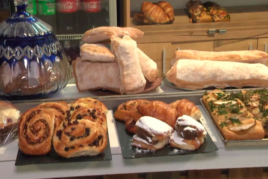 Las exquisiteces que ofrece Panader&iacute;a Artesanal Paran&aacute; en Mercado Sud (foto Elonce)