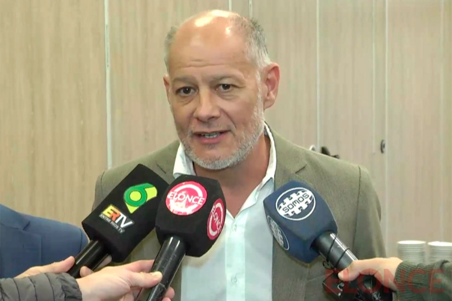 Rector de la Universidad Nacional de Entre R&iacute;os (UNER) <b>Andr&eacute;s Sabella</b>