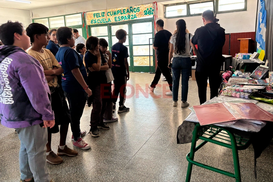 Los estudiantes participaron con entusiasmo y compartieron su alegría (foto Elonce)