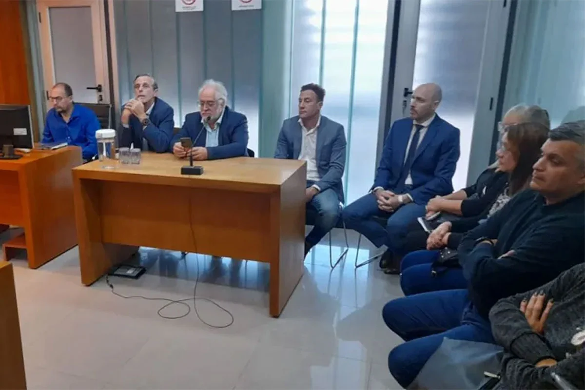 Sobreseyeron a policías