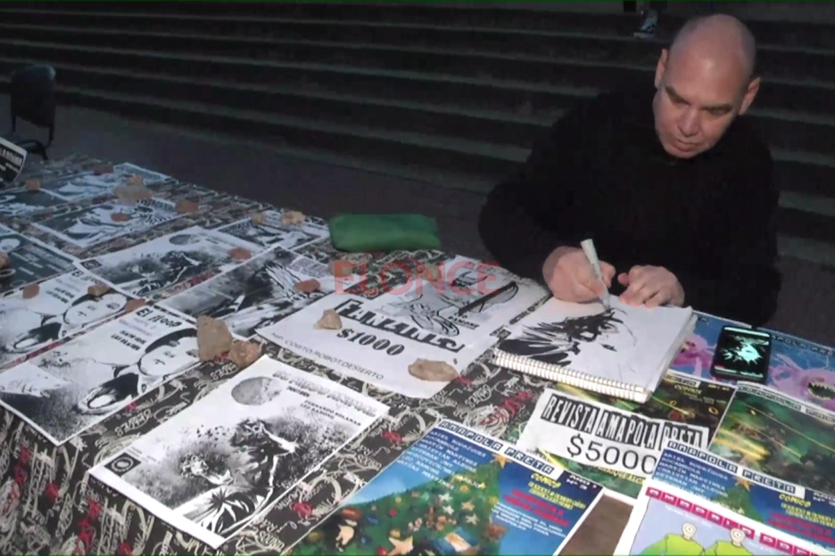 Uno de los puestos en la feria de libros "Mágica" Uno de los puestos en la feria de libros "Mágica"