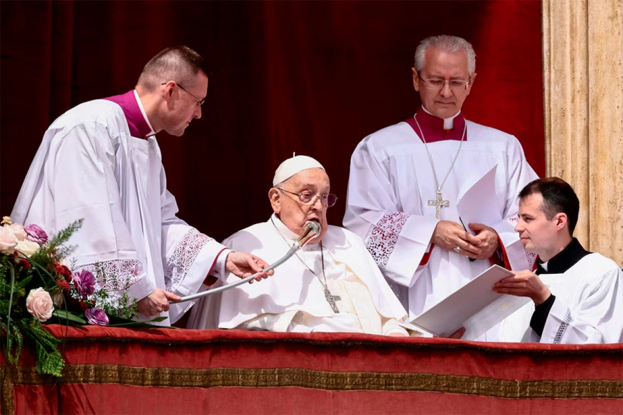 Francisco decidió estar presente físicamente en esta importante celebración para los católicos de todo el mundo. (foto REUTERS/Yara Nardi)