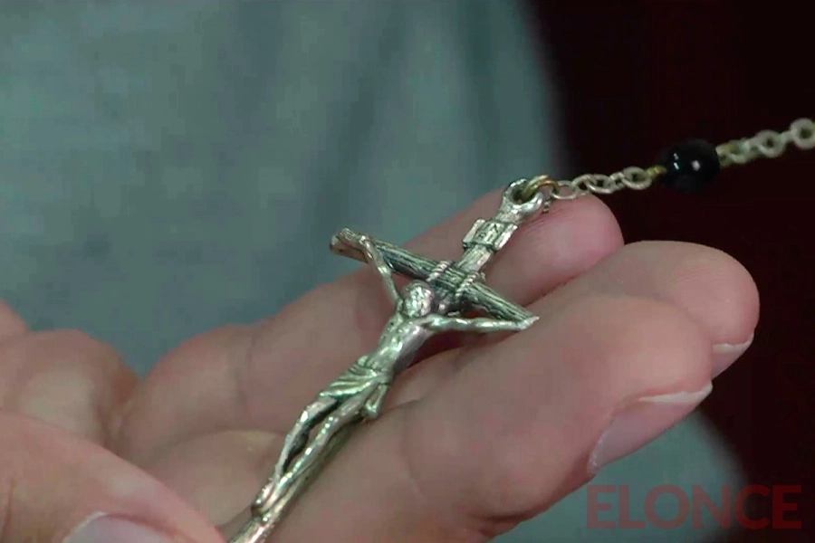 El rosario que atesora Juli&aacute;n (foto Elonce)