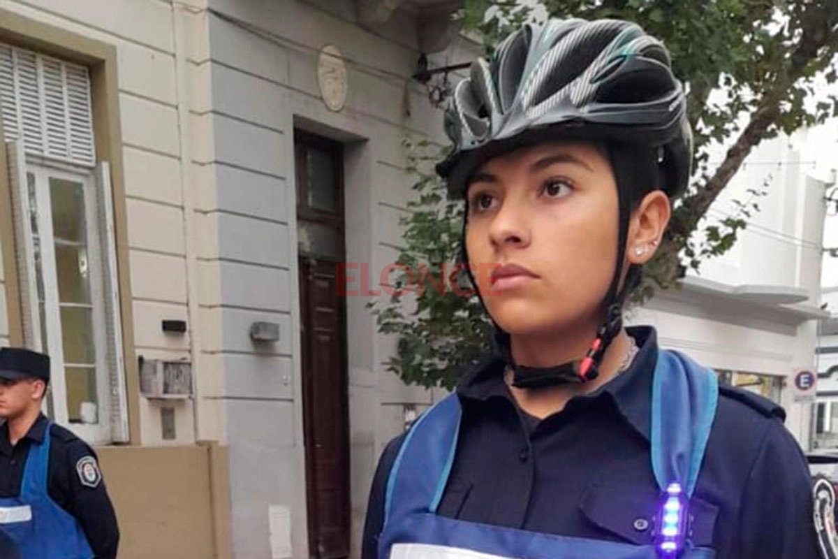 La policía Celia Brasesco salvó a la bebé. La policía Celia Brasesco salvó a la bebé.