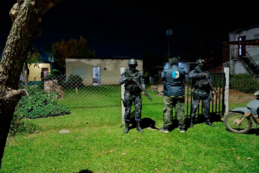 Secuestran cocaína, dinero y vehículos en operativo antidrogas en Chajarí (foto Policía de Entre Ríos)