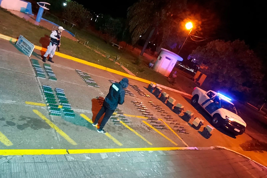 Prefectura frustra contrabando millonario de cigarrillos en Concordia