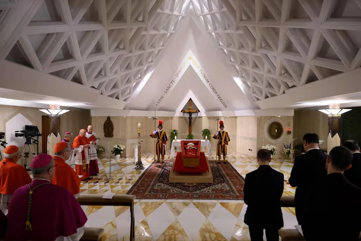 Velan al Papa. Velan al Papa.