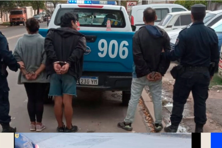Robaron una moto y cayeron tras huir con la patente escondida