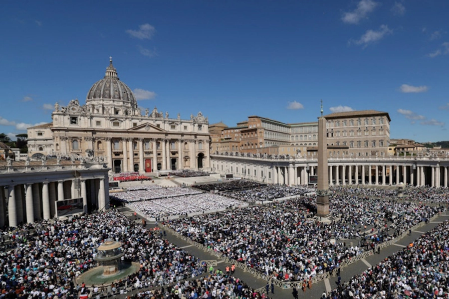 Multitudinario funeral del papa Francisco (foto Reuters)