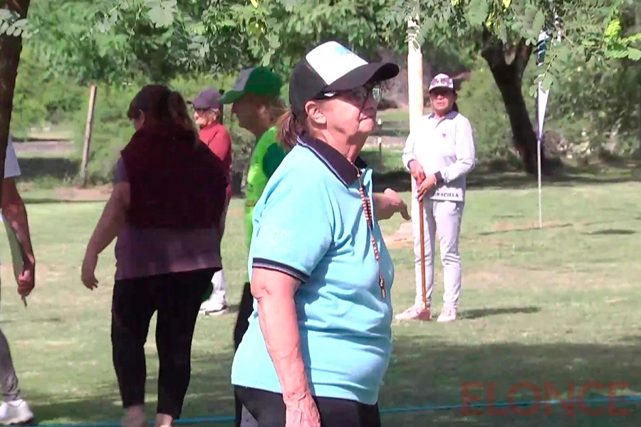 Golf crocket, una nueva tendencia deportiva para adultos mayores (foto Elonce)