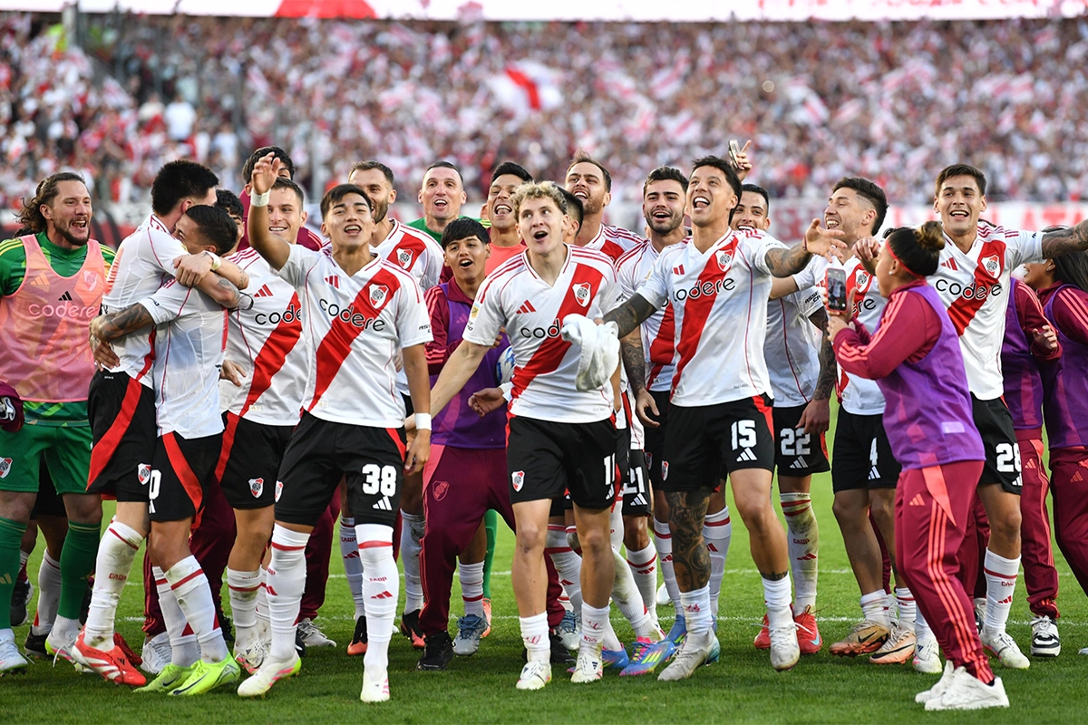 River se impuso ante Boca en su cancha. River se impuso ante Boca en su cancha.