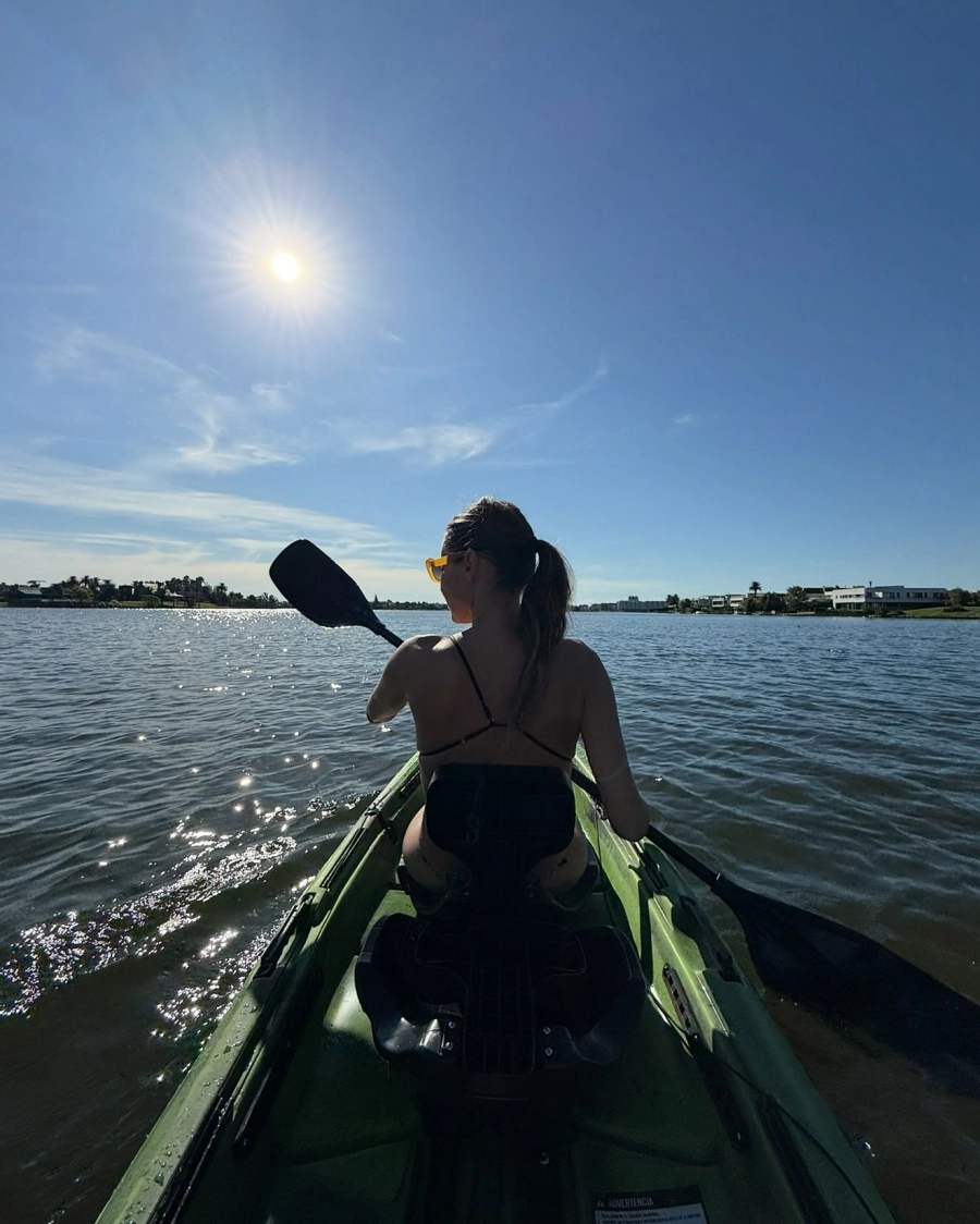 Pampita en kayak. Instagram