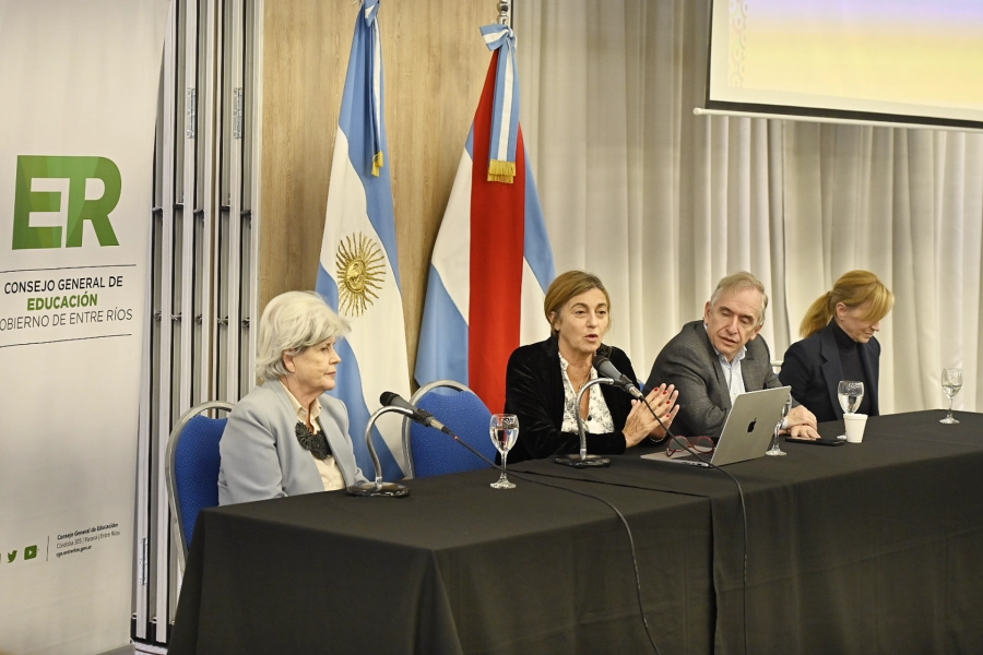Inici&oacute; la capacitaci&oacute;n a rectores del programa Red de Escuelas que Transforman (foto Gobierno de Entre R&iacute;os)