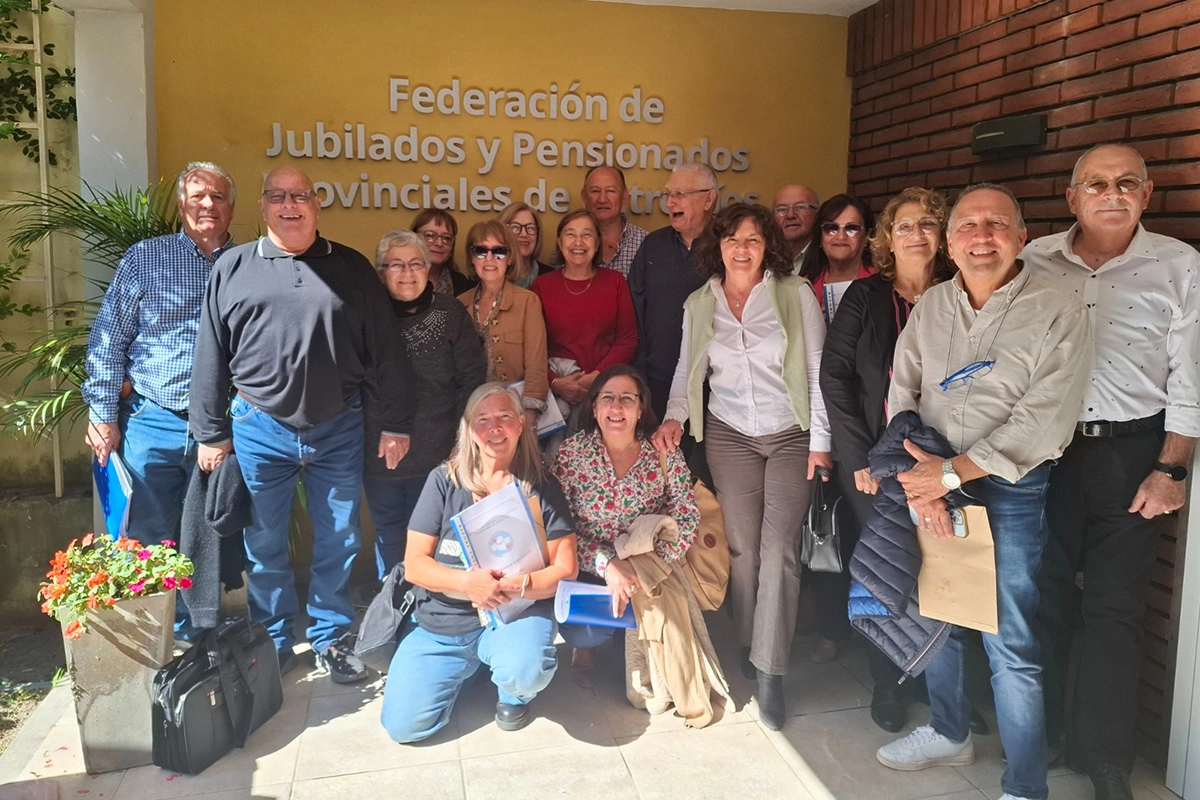 Federación de Jubilados y Pensionados Provinciales de Entre Ríos Federación de Jubilados y Pensionados Provinciales de Entre Ríos