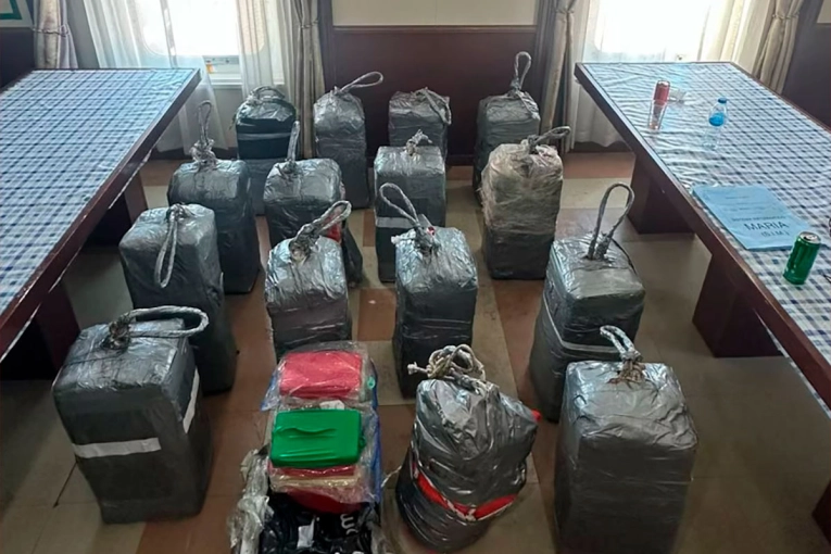 Investigan cómo llegaron los 470 kilos de cocaína al buque amarrado en el puerto de San Lorenzo