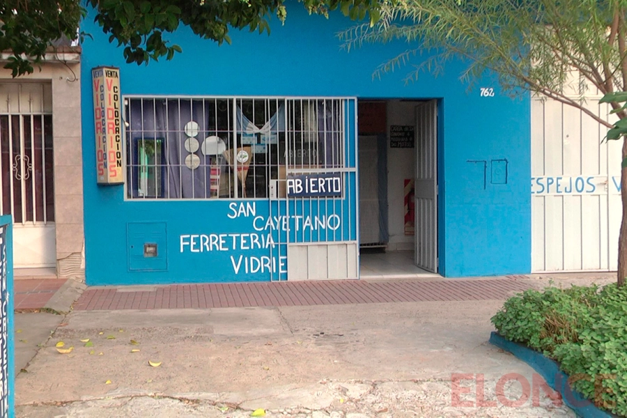 Comercios abiertos en barrio San Agust&iacute;n (foto Elonce)