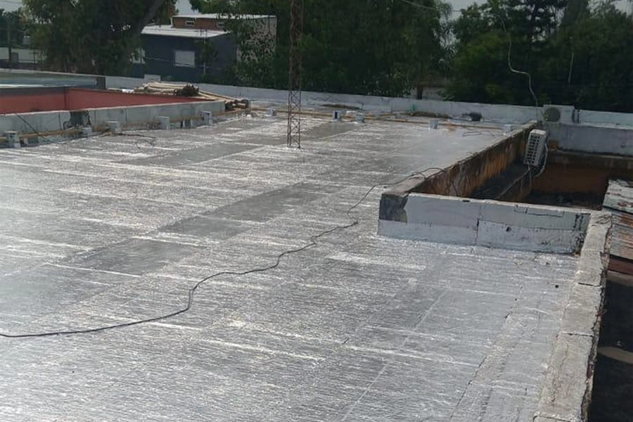 Se concret&oacute; la impermeabilizaci&oacute;n del techo del sector antiguo del edificio con una inversi&oacute;n provincial de 7.500.000 pesos (foto Gobierno de Entre R&iacute;os)