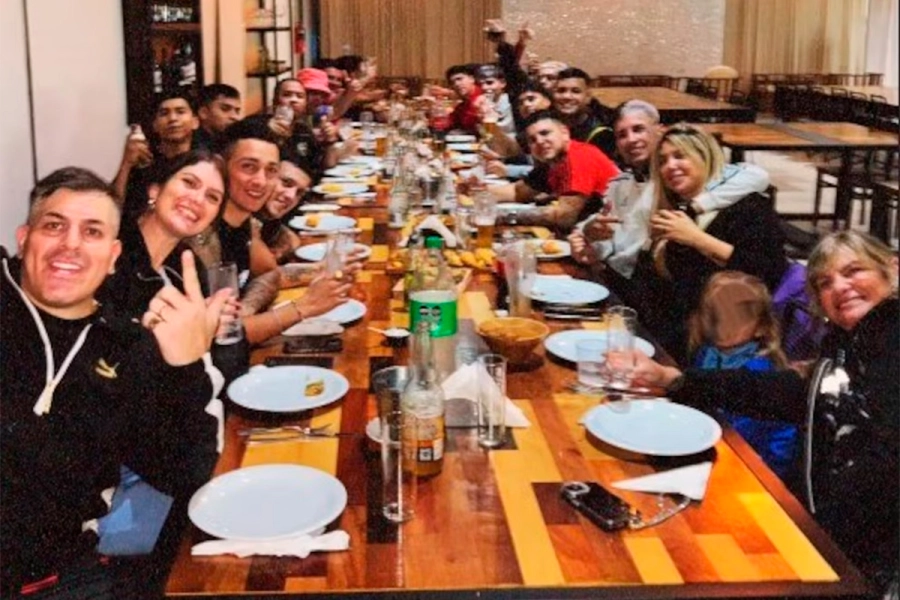 Wanda Nara y L-Gante se mostraron juntos en un asado familiar en medio de rumores de reconciliación (foto Instagram)