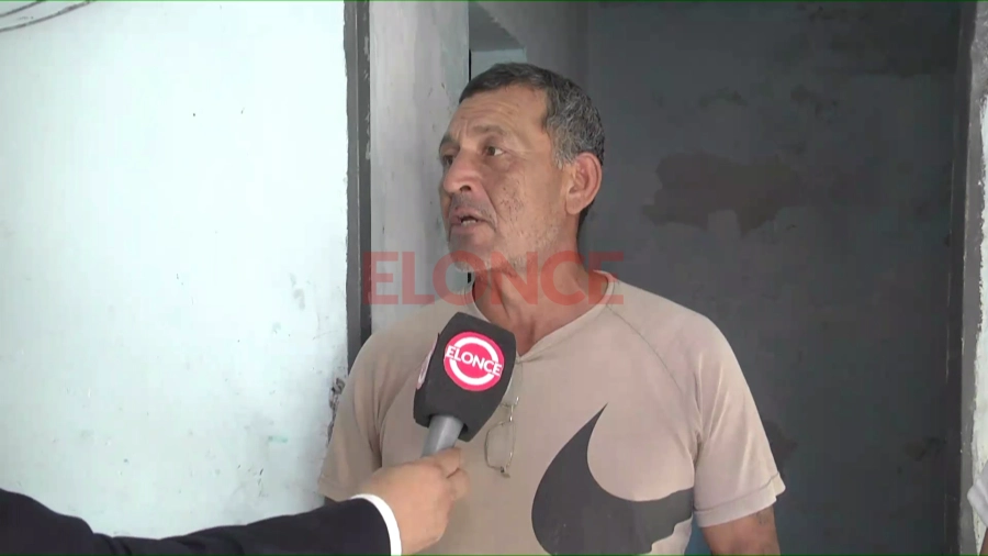 Roberto, presidente de la comisi&oacute;n vecinal. Foto: Elonce