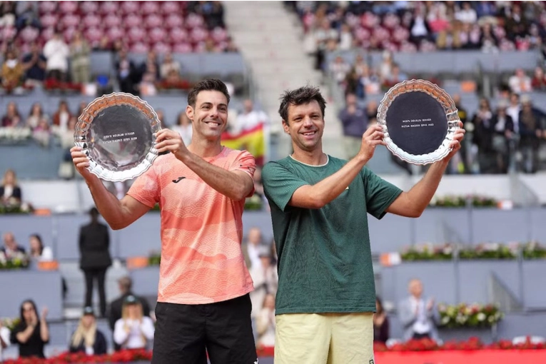 Horacio Zeballos se consagró campeón del Masters 1000 de Madrid en dobles