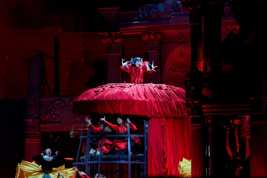 Parte del comienzo de la presentaci&oacute;n de Lady Gaga en Brasil. (Foto: Reuters)