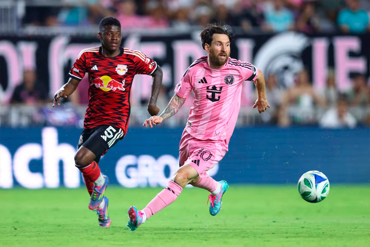 Lionel Messi marcó un golazo ante RB New York.