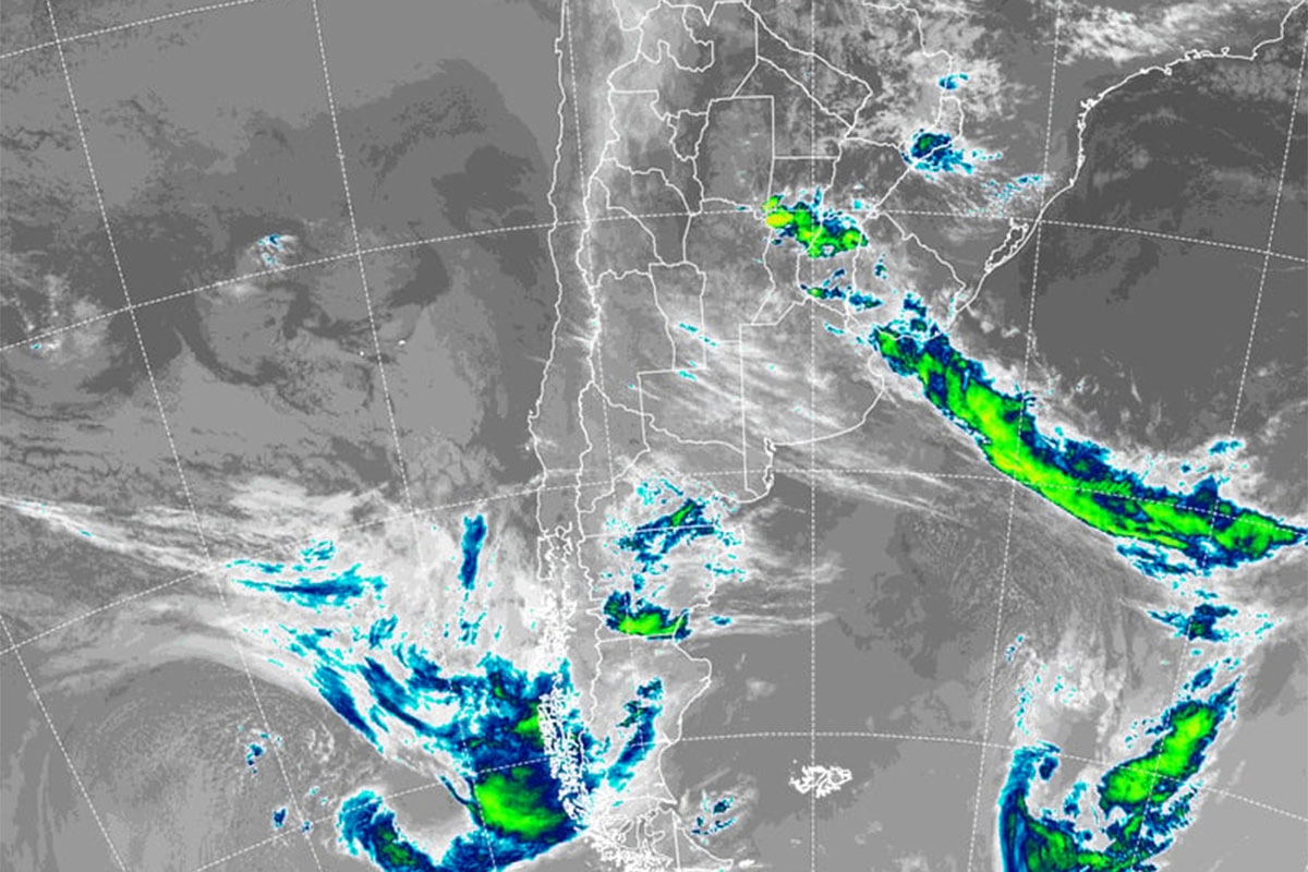 Imagen satelital de este lunes a la madrugada.