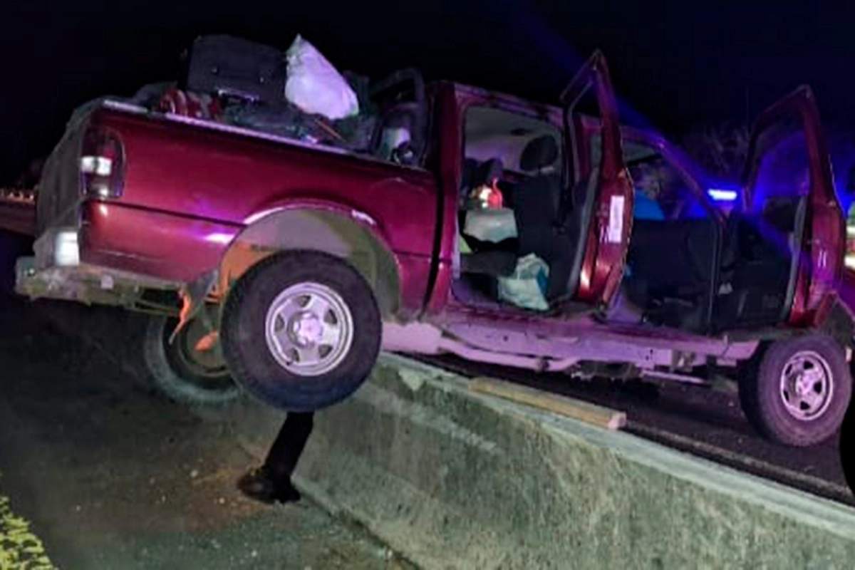 Así quedó la camioneta sobre ruta 14
