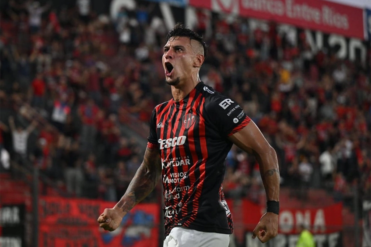 Bonansea se desahoga ante todo el Grella. Bonansea se desahoga ante todo el Grella.