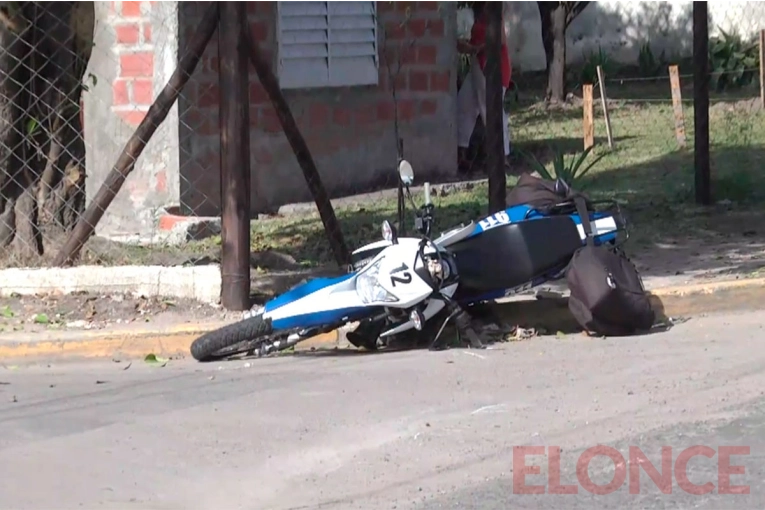 Automóvil giró sin señalizar y provocó choque con moto de  la División 911