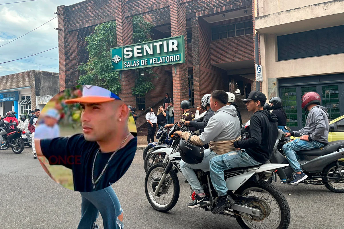Con una caravana de motos