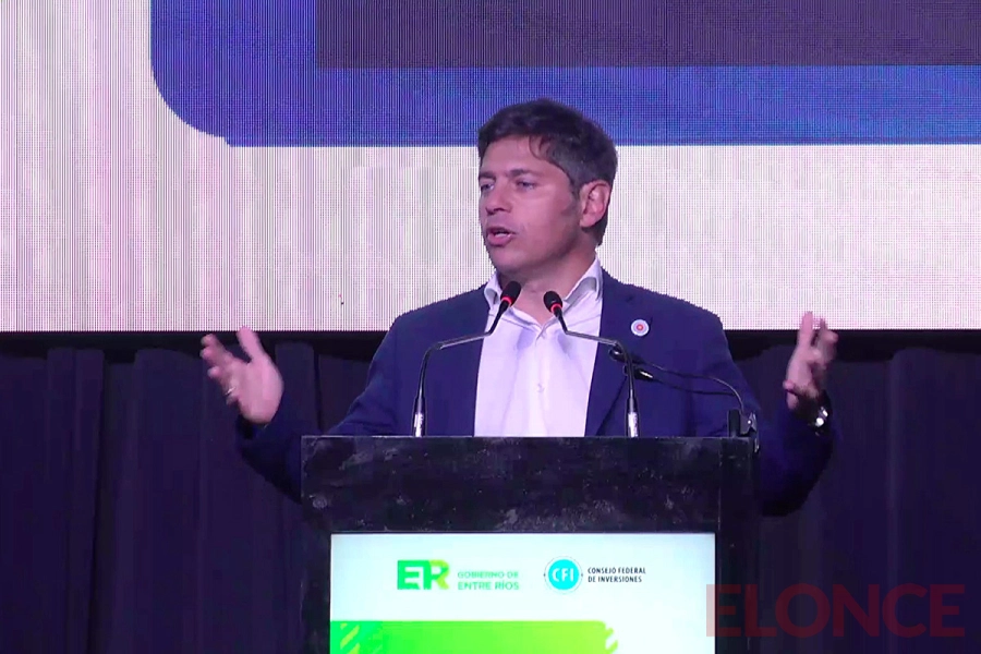 Kicillof disertó en el encuentro de gobernadores en Paraná (foto Elonce)