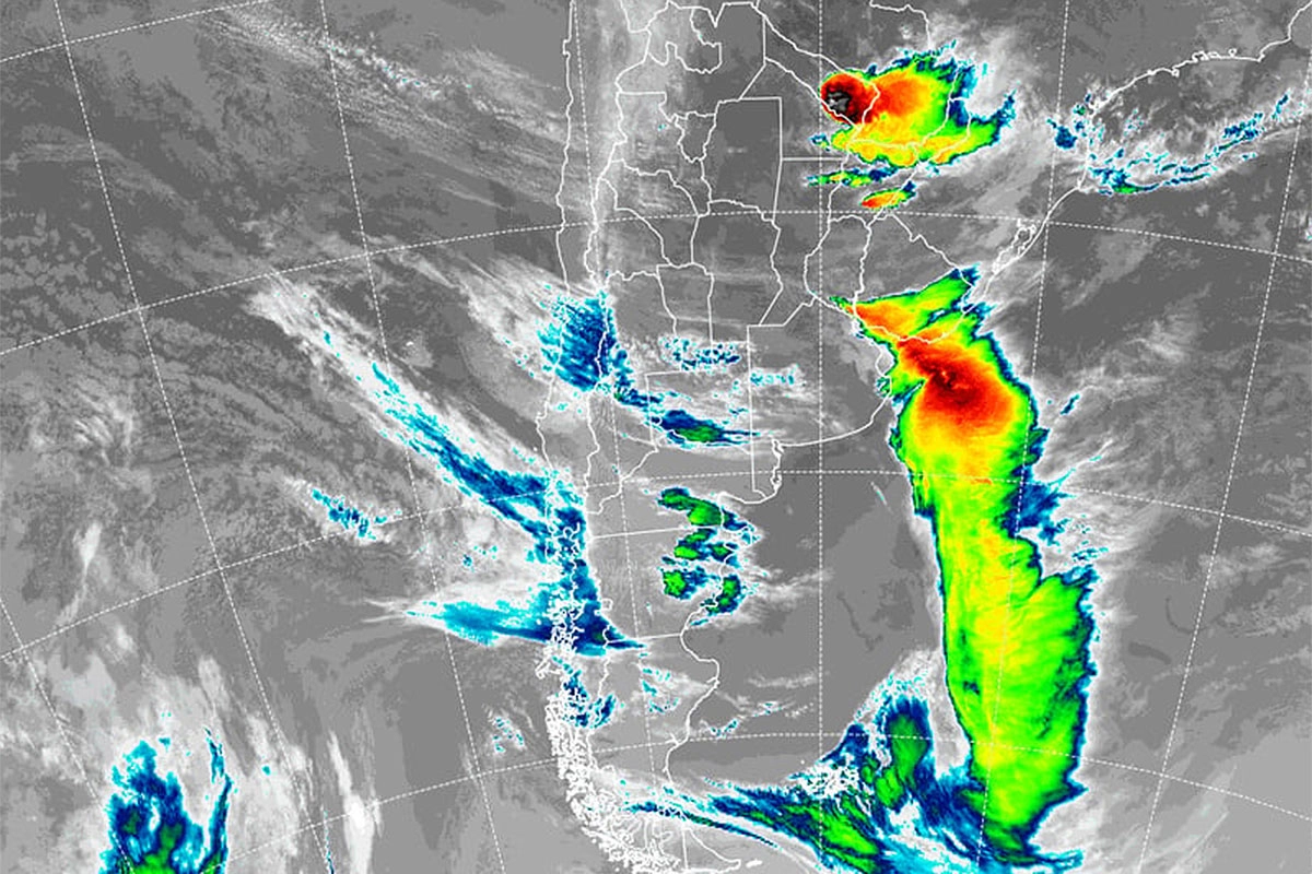 Imagen satelital de esta madrugada Imagen satelital de esta madrugada
