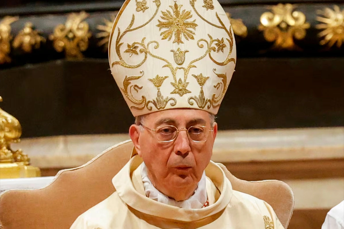 El cardenal francés Dominique Mamberti. El cardenal francés Dominique Mamberti.