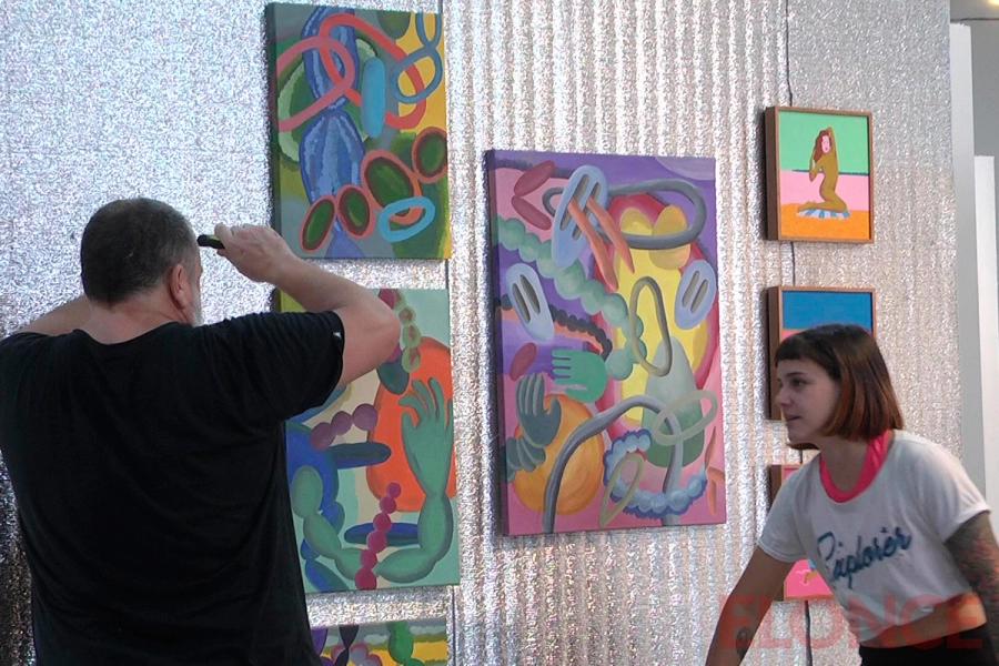 Exposici&oacute;n, talleres y venta de obras en la Sala Mayo (foto Elonce)