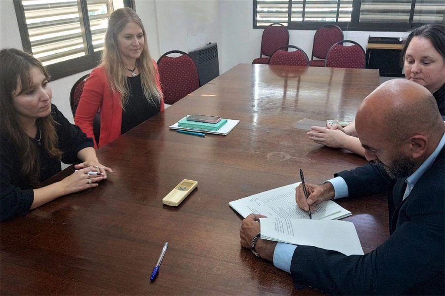 Firma de convenio entre Iosper y Cemener. Gobierno provincial.