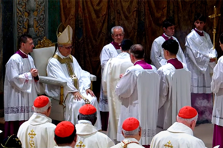 León XIV celebró su primera misa. Vaticano