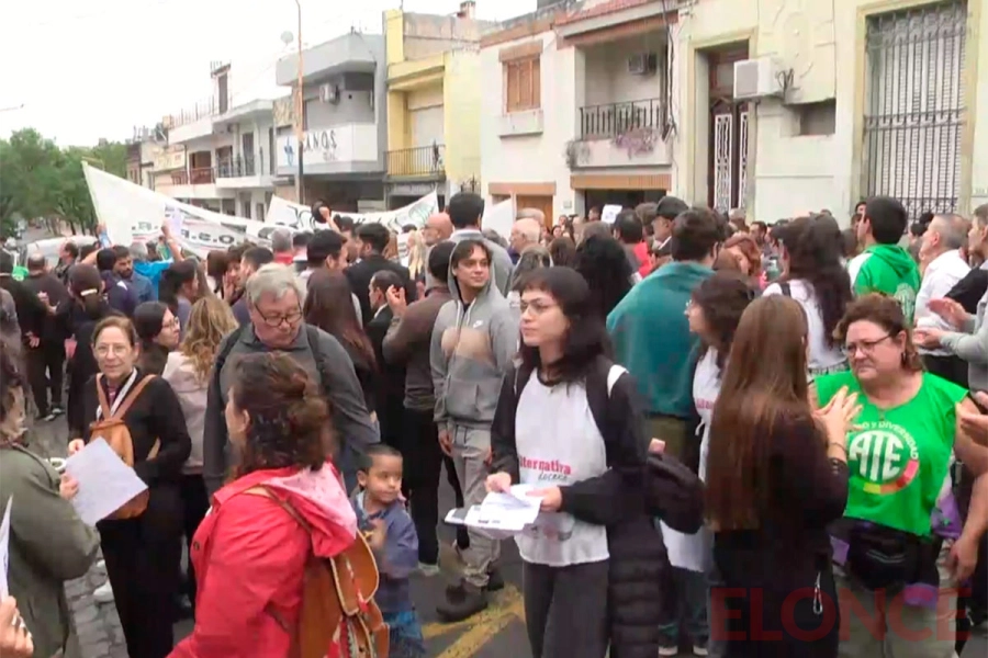 En defensa de Iosper, la Intersindical volvió a marchar en Paraná