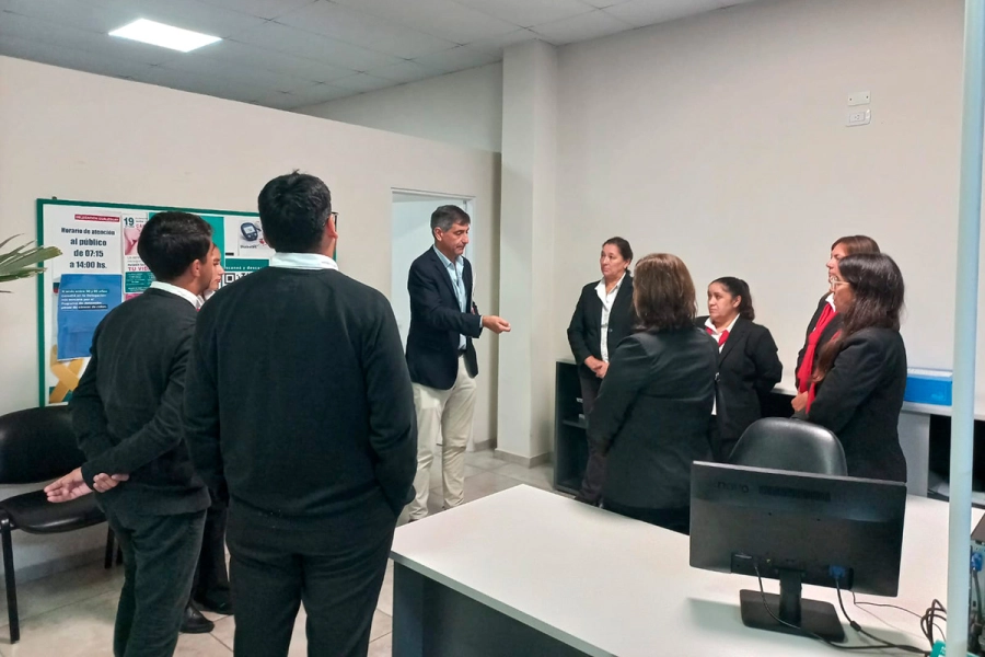 Autoridades del Iosper recorrieron delegaciones (foto Gobierno de Entre Ríos)