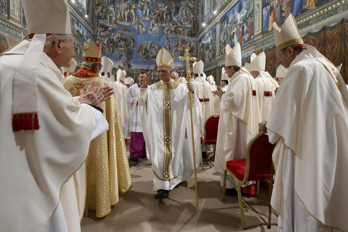 El Papa dio su primera misa. El Papa dio su primera misa.