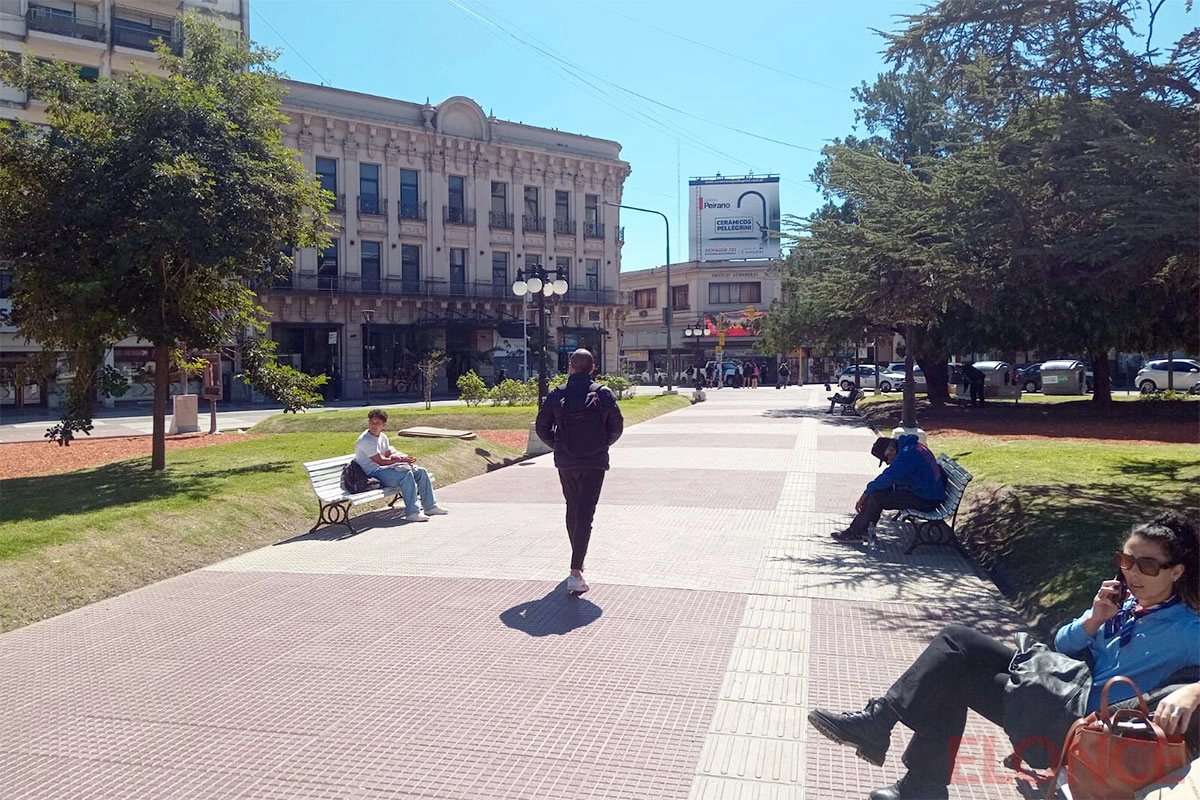 Inicio de semana fresco y soleado