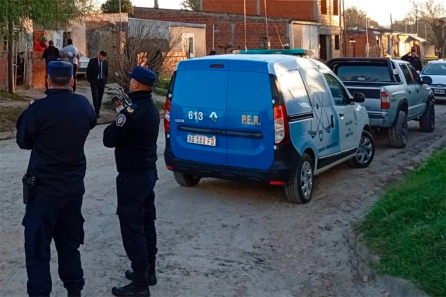 Femicidio seguido de intento de suicidio en Victoria (foto LT 39)