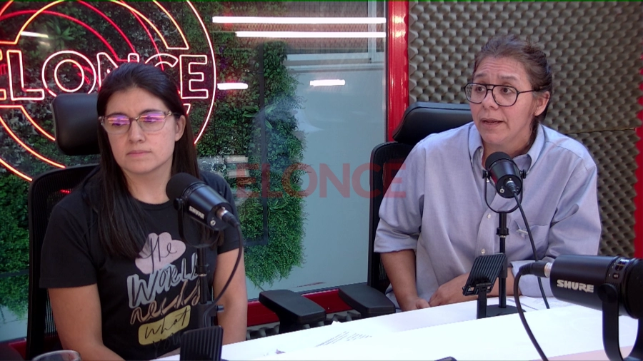 Paola G&oacute;mez e Ivana Luna. Foto: Elonce