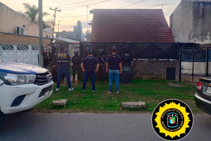 Secuestran un auto usado por una banda que rob&oacute; $7 millones con inhibidores en Paran&aacute; (foto Polic&iacute;a de Entre R&iacute;os)