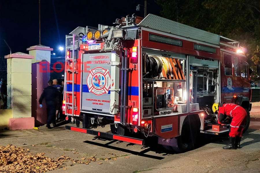 (Foto: Bomberos Voluntarios de Concepci&oacute;n del Uruguay).