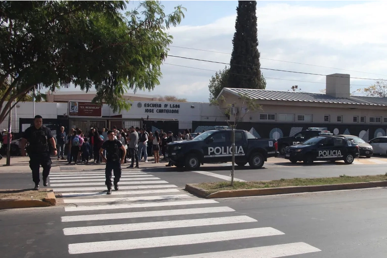 Detuvieron a celador acusado de abusar de un niño en una escuela