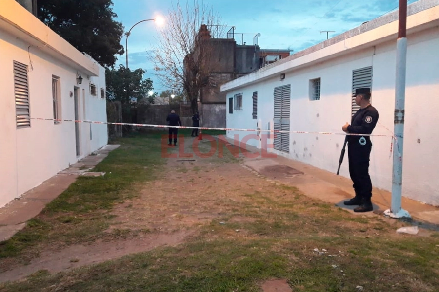 Homicidio en barrio 1º de Julio de Paraná (foto Elonce)