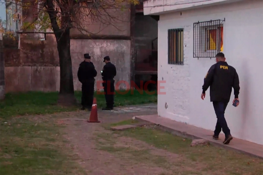 Homicidio en barrio 1º de Julio de Paraná (foto Elonce)