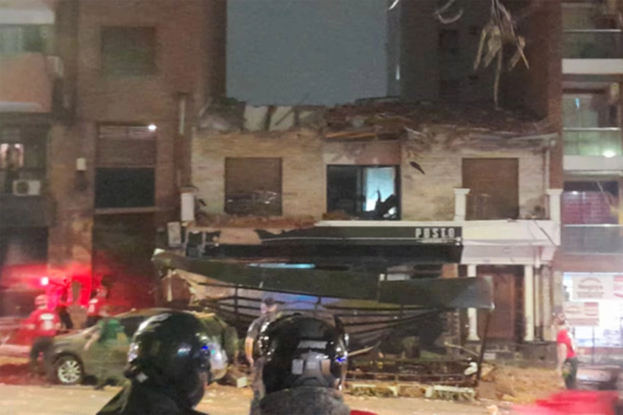 Se derrumb&oacute; un techo sobre un bar en C&oacute;rdoba. El Doce TV