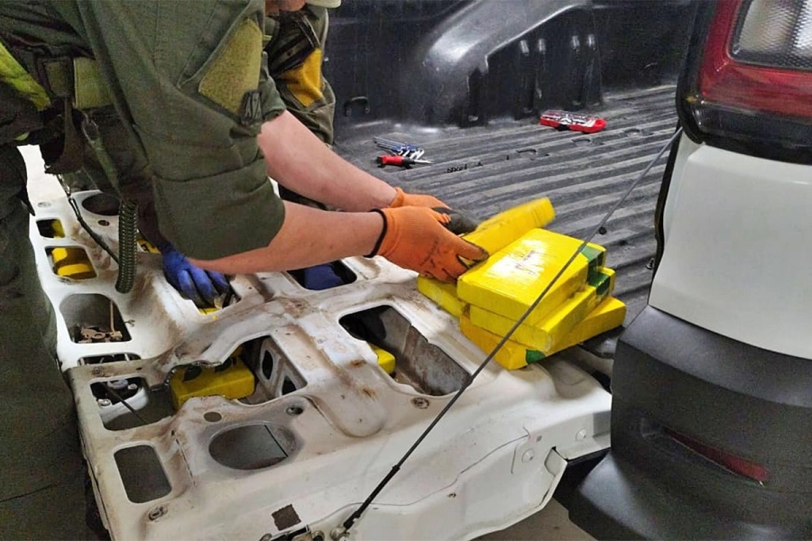 Cocaína oculta en camionetas. Gendarmería Nacional